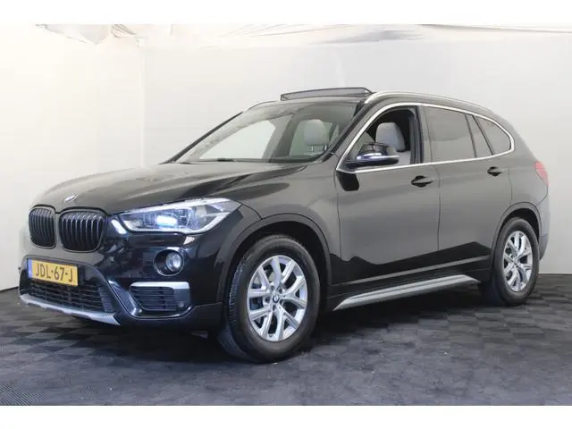 BMW X1 xDrive18d |Pano|
