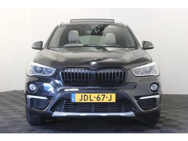 BMW X1 xDrive18d |Pano|