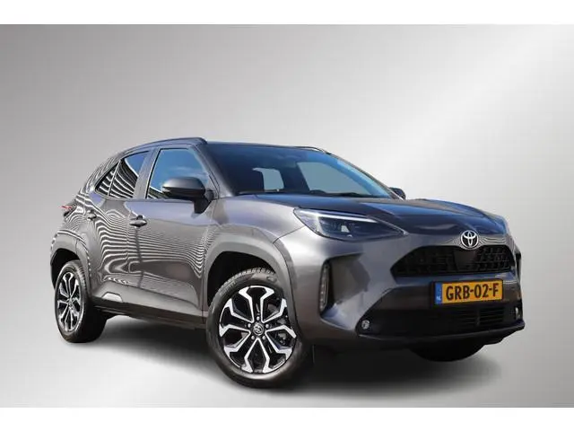 Toyota Yaris Cross 1.5 Hybrid 130 First Edition Limited, BSM, Parkeersensoren, Stuur en Stoelverwarm...