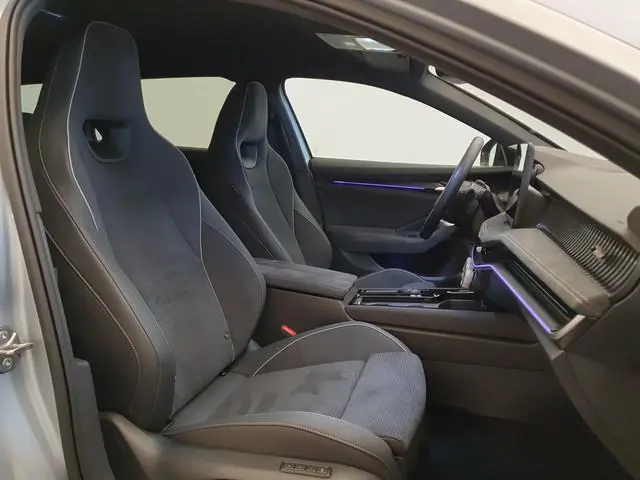 ŠKODA Superb Combi 1.5 TSI 204pk DSG/AUT PHEV Sportline Wegklapbare Trekhaak, Camera, Winterpakket