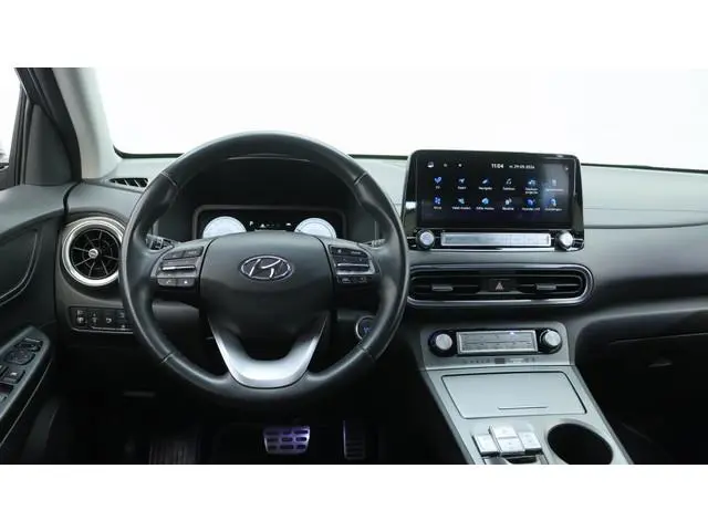 Hyundai Kona EV Comfort 64 kWh | All Seasons | Navigatie | Stoelverwarming |