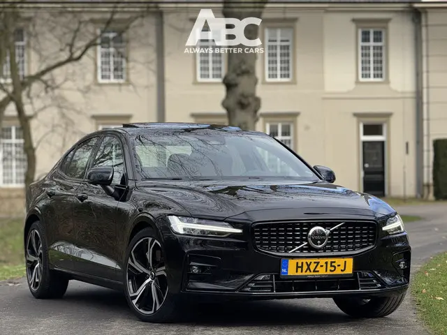 Volvo S60 2.0 B5 R-Design Pano HUD