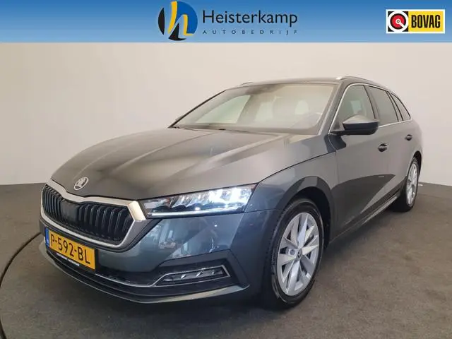 ŠKODA Octavia Combi 1.0 e-TSI Business Edition Trekhaak, Stoelverwarming, Camera