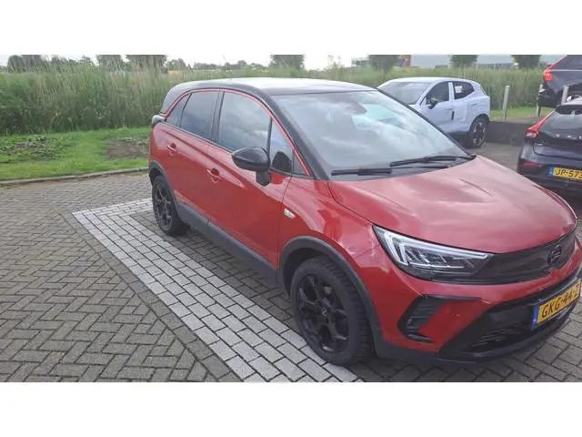 Opel Crossland 1.2 Turbo GS Line | 110pk | Navigatie | 41.000km | 17" Zwarte Velgen | Hoge Instap! |