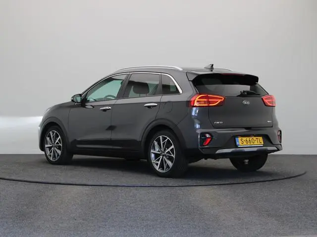 Kia Niro 1.6 GDi Hybrid ExecutiveLine | Lederen Bekleding | Stoelverwarming | All Season Banden |