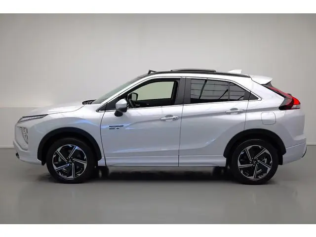 Mitsubishi Eclipse Cross 2.4 PHEV Instyle |Pano|HUD|Leder|360|Trekhaak|