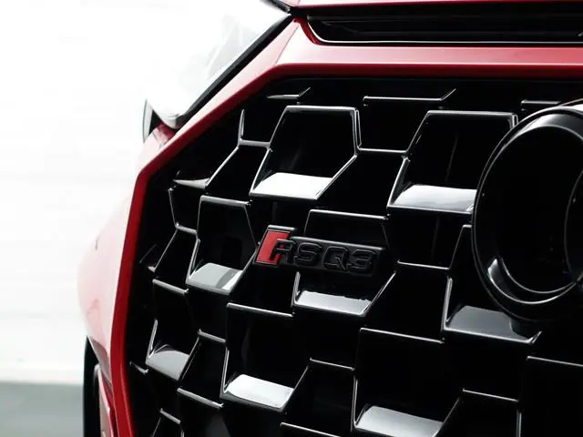 Audi RSQ3