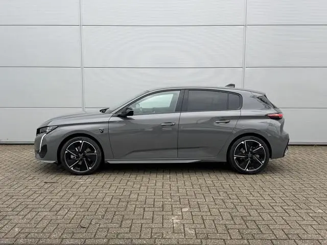 Peugeot e-308