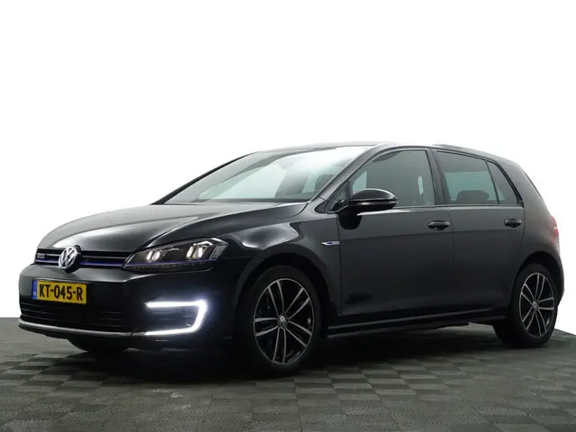 Volkswagen Golf 1.4 TSI GTE Connected Series Aut- Leder Interieur, Carplay, Android Auto, Xenon Led,...