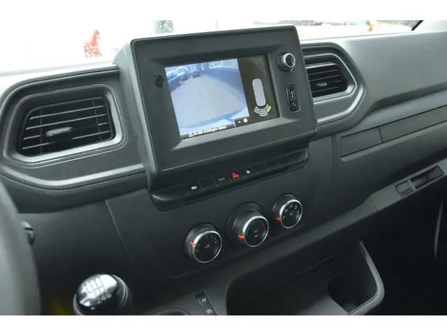 Nissan Interstar