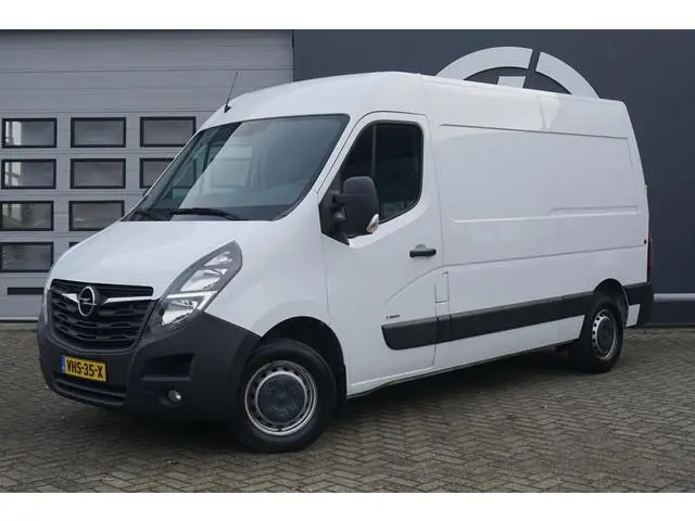 Opel Movano 2.3 TURBO 150 PK L2H2 + 2500 KG TREKHAAK / CAMERA / CARPLAY / NAVIGATIE