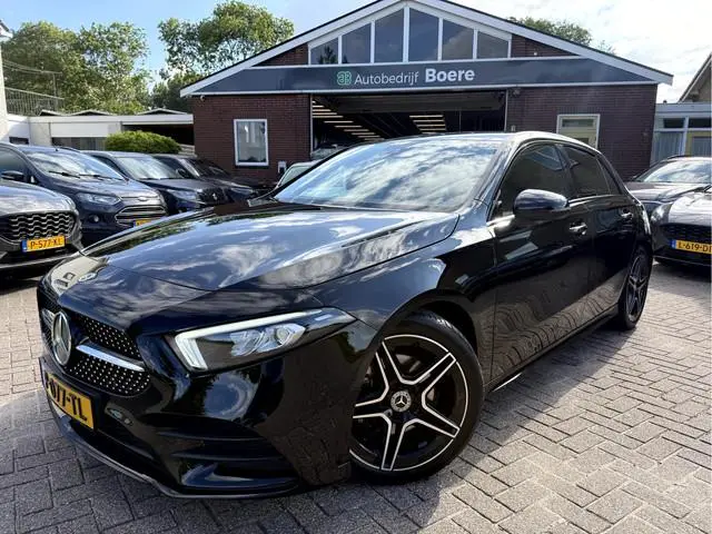 Mercedes-Benz A-klasse 180 Business  AMG Camera, Sfeerverlichting, Stoelverwarming