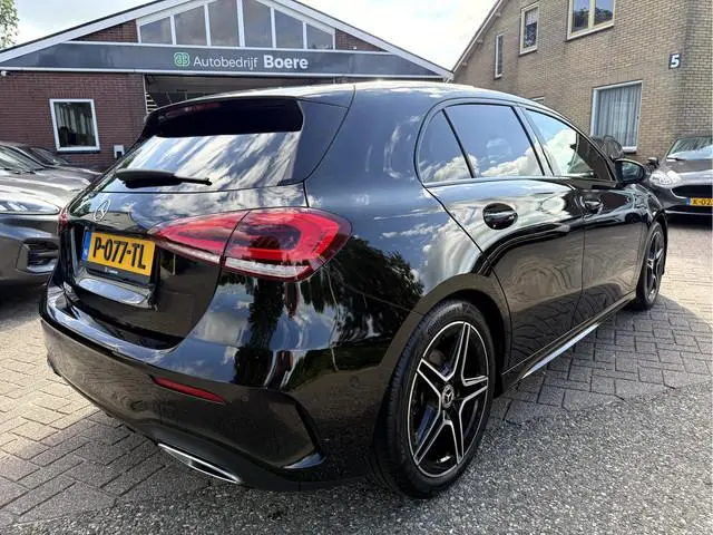 Mercedes-Benz A-klasse 180 Business  AMG Camera, Sfeerverlichting, Stoelverwarming