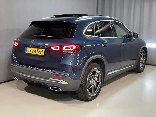 Mercedes-Benz GLA-klasse 250 e AMG Line Limited 19"/Panoramadak/Adaptieve cruise/Dodehoek/Sfeerverli...