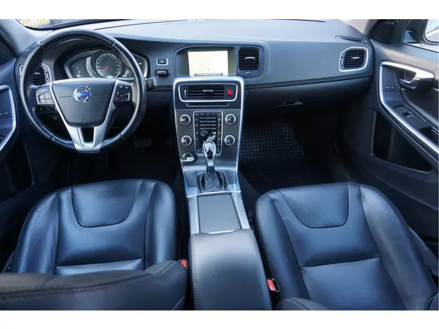 Volvo V60 2.0 T5 Ocean Race 245Pk Schuifdak Trekhaak Leer