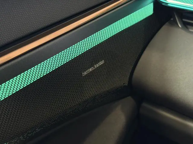 Lynk & Co 08