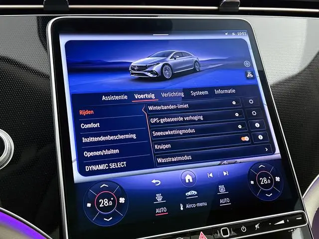 Mercedes-Benz EQS