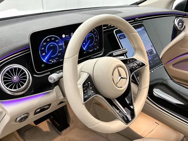 Mercedes-Benz EQS
