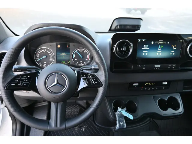 Mercedes-Benz eSprinter