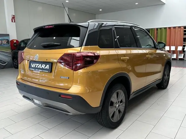 Suzuki Vitara 1.4 Boosterjet Hybride Select [ CAMERA I ADAPTIEVE CRUIS I STOELVERWARMING ]