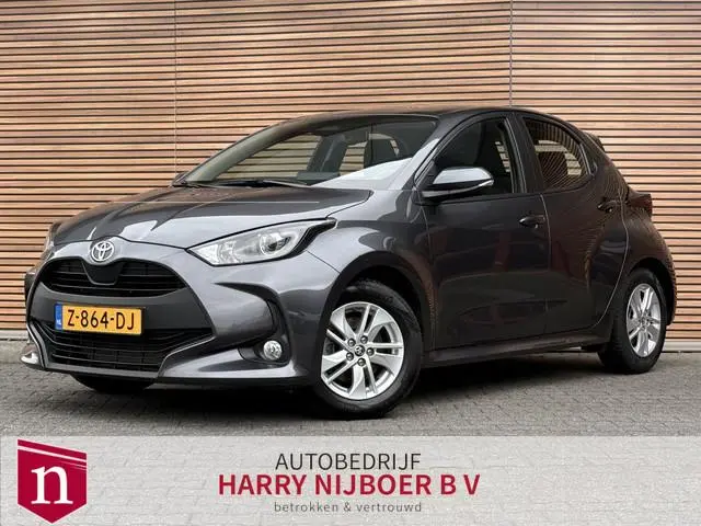 Toyota Yaris 1.5 Hybrid 115 Active Carplay / Camera / Adpt Cruise / Lm velg