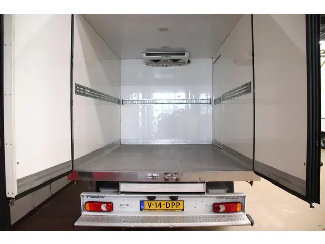 Renault Master T35 2.3 dCi VRIESWAGEN KOELWAGEN DAG NACHT