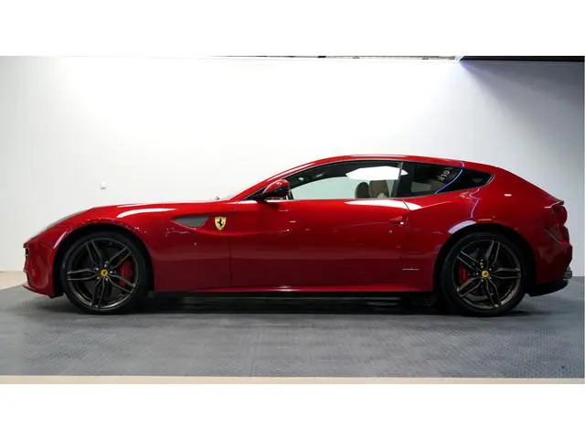 Ferrari FF