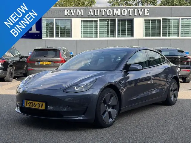 Tesla Model 3 Long Range AWD 75 kWh VAN: 35.900,- VOOR: 33.440,- UW HERFSTVOORDEEL: 2.460,-| FABRIEK...