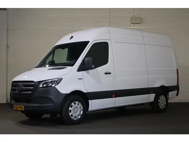 Mercedes-Benz eSprinter 320 81 KWh L2 H2