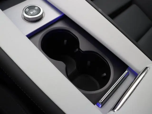 Polestar 4