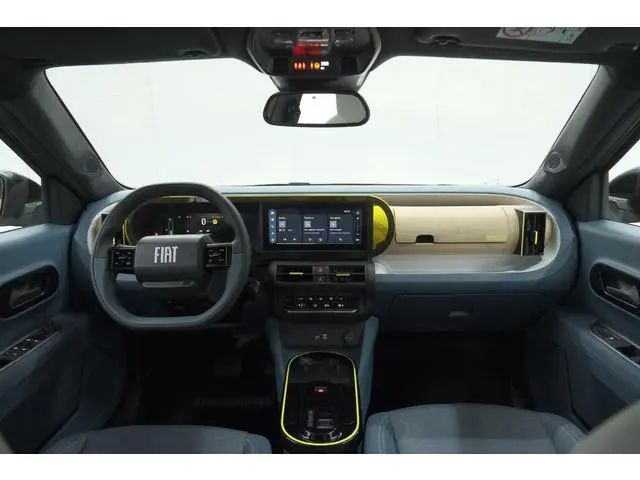 Fiat Grande Panda E La Prima 7 kW 44 kWh | 1 Fase | SOH 96% | Camera | Navigatie | Parkeersensoren