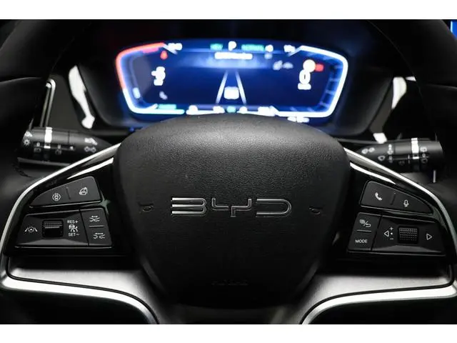 BYD SEAL U