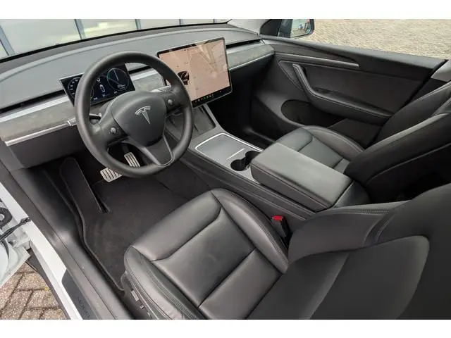 Tesla Model Y Performance AWD 75kWh SOH 94% Bodykit Wrap Apple CarPlay / Android Auto