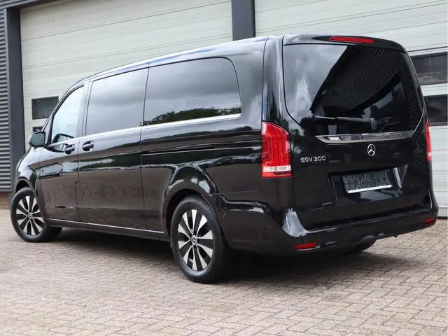 Mercedes-Benz EQV 300 90kWh L3 Extra lang - 8 Persoons - Leder - elc. Schuif