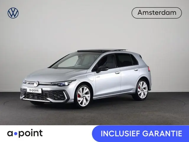 Volkswagen Golf 1.5 eHybrid GTE 272 pk Automaat (DSG) | Verlengde garantie | Navigatie | Panoramadak...