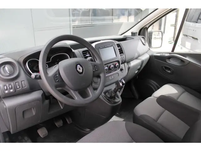 Renault Trafic Passenger 2.0 dCi 120 Grand Life 120pk 9 Zits - Prijs excl. BTW - Airco - Cruise - LE...