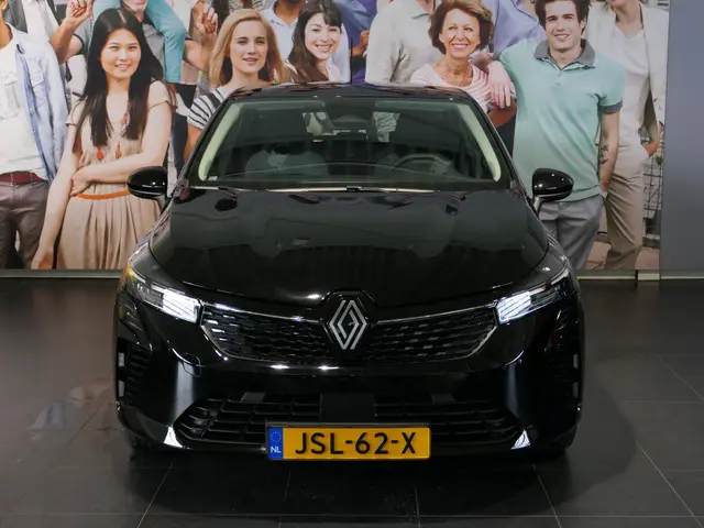 Renault Clio 1.6 E-Tech Full Hybrid 145 evolution - NIEUW! - Navi - Camera - Cruise