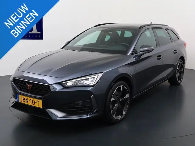 Cupra Leon Sportstourer 1.4 eTSI PHEV FR VAN: 28.900,- VOOR: 24.877,- UW WKVOORDEEL: 4.023,- | 204 P...