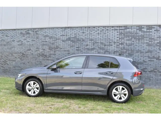 Volkswagen Golf 1.0 eTSI Life Business Automaat Navigatie/CarPlay