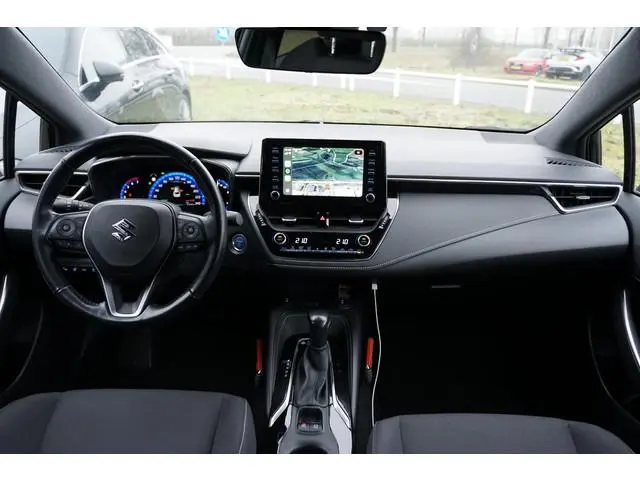Toyota Corolla 1.8 Hybrid Style + DODEHOEK / STUURVERWARMING / VOORRUITVERWARMING