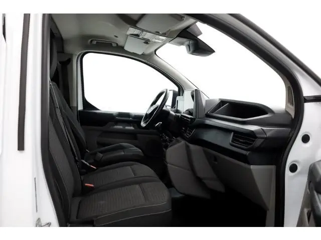 Ford Transit Custom 280 2.0 TDCI 136pk L1H1 Trend LED/Camera/Carplay 12-2023