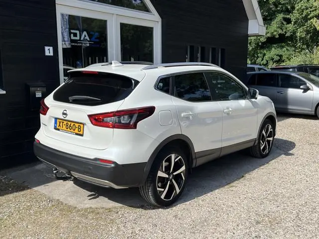 Nissan Qashqai 1.2 Tekna + Ecc/Navi/Pano/Trekhaak