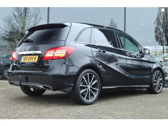 MERCEDES-BENZ B-KLASSE 180 AMBITION | CARPLAY | LED | NAVI | CRUISE | TREKHAAK | PRIVACY