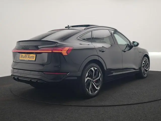 Audi Q8 Sportback e-tron 55 Quattro S edition 114 kWh 408pk Dealer O.H | Luchtvering | Panodak | Bla...