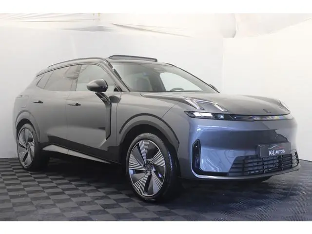 Lynk & Co 08