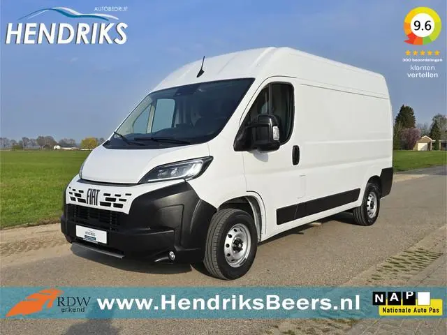 Fiat Ducato 35 2.2 MultiJet L2H2 - 140 Pk - Euro 6 - Groot Scherm - Navi - ParkeerCamera - Airco - C...
