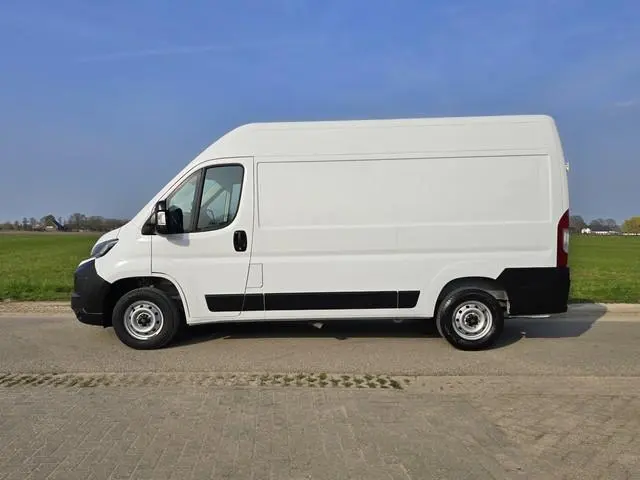 Fiat Ducato 35 2.2 MultiJet L2H2 - 140 Pk - Euro 6 - Groot Scherm - Navi - ParkeerCamera - Airco - C...