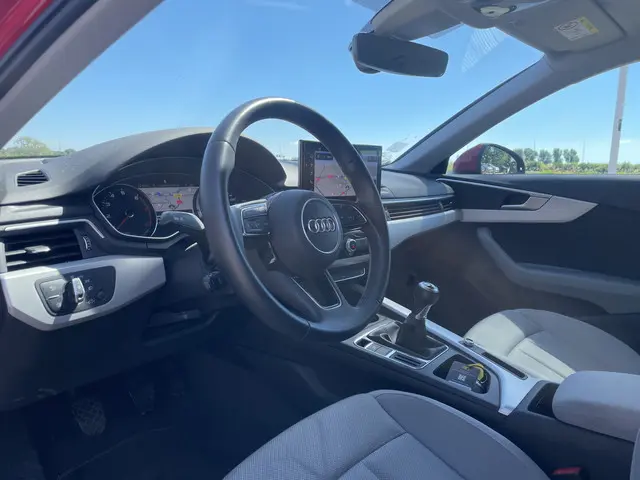 Audi A4 Avant 35 TFSI 2.0 150PK PRO LINE CAMERA/LED/NAVI/KEY-LESS