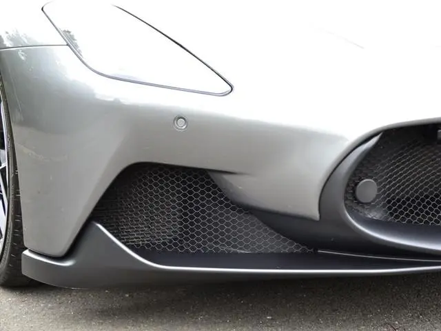 Maserati MC20