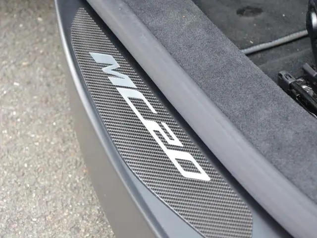 Maserati MC20